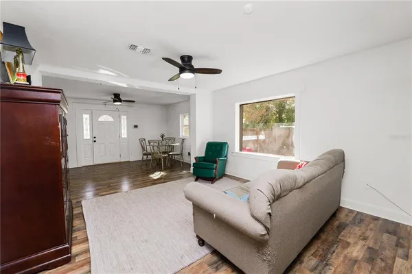 $2,100 | 1250 Mitchell Street, Lakeland, FL 33801