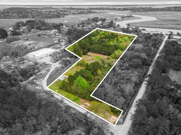$275,000 | 270 Island Flats Lane, Green Pond, SC 29446