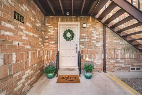 a view of a entryway door of the house