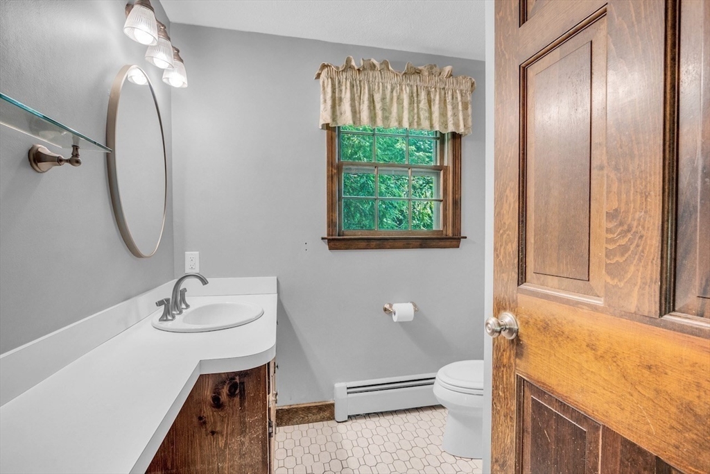127 Quail Run Road North Andover, MA 01845 - Photo 18 of 29 Gallery Image 18