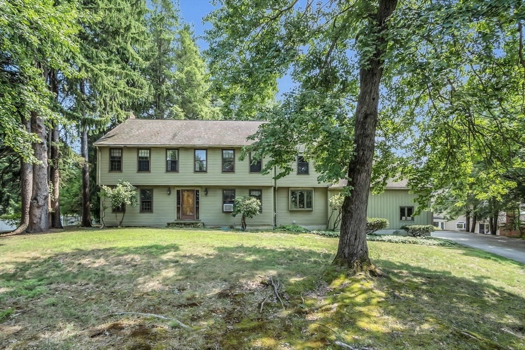 127 Quail Run Road North Andover, MA 01845 - Photo 2 of 29 Gallery Image 2