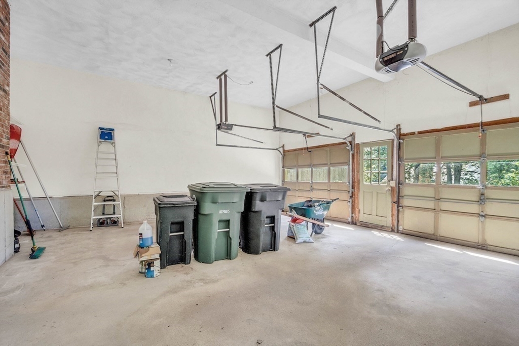 127 Quail Run Road North Andover, MA 01845 - Photo 26 of 29 Gallery Image 26