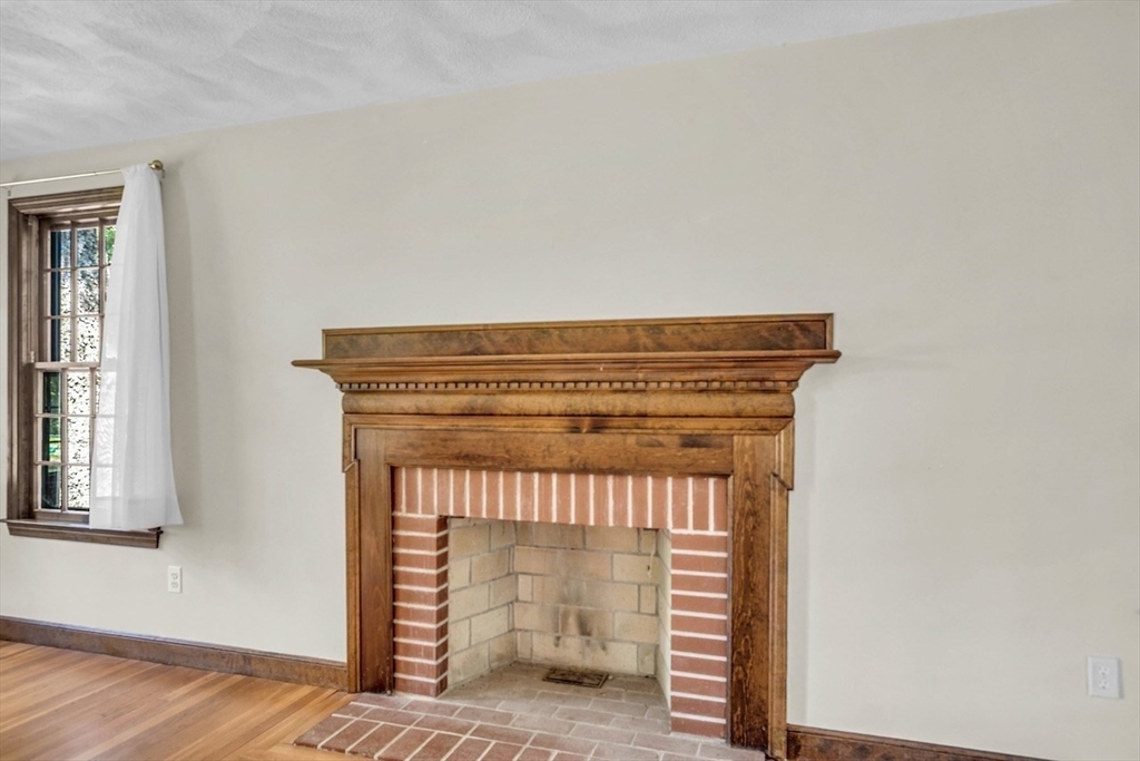 127 Quail Run Road North Andover, MA 01845 - Photo 7 of 29 Gallery Image 7