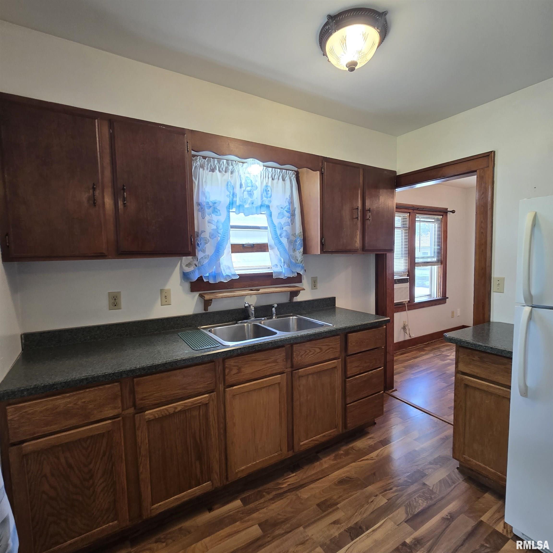 1218 South 3rd Street Pekin, IL 61554 - Photo 17 of 45