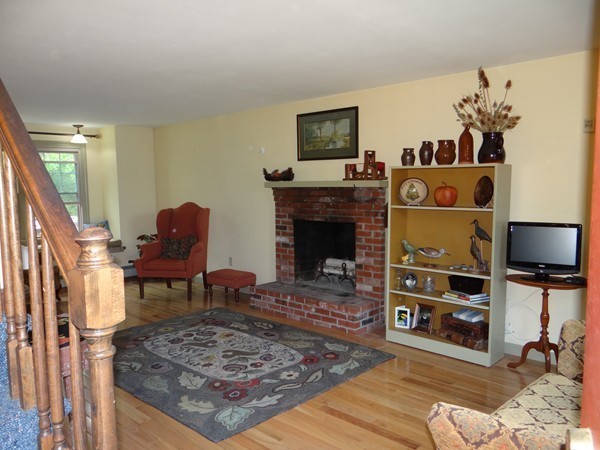 45 Parkhurst Road Chelmsford, MA 01824 - Photo 12 of 18 Gallery Image 12