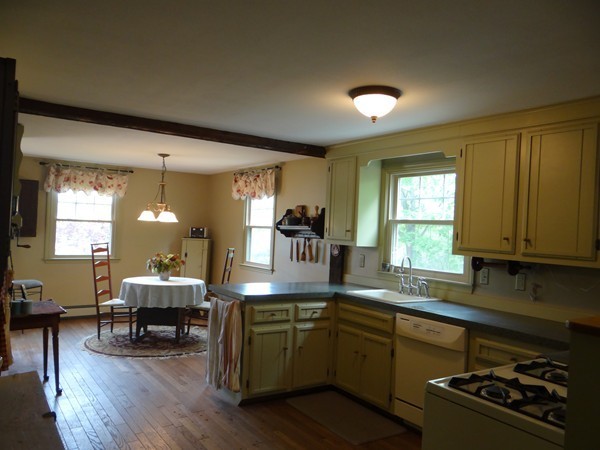 45 Parkhurst Road Chelmsford, MA 01824 - Photo 6 of 18 Gallery Image 6