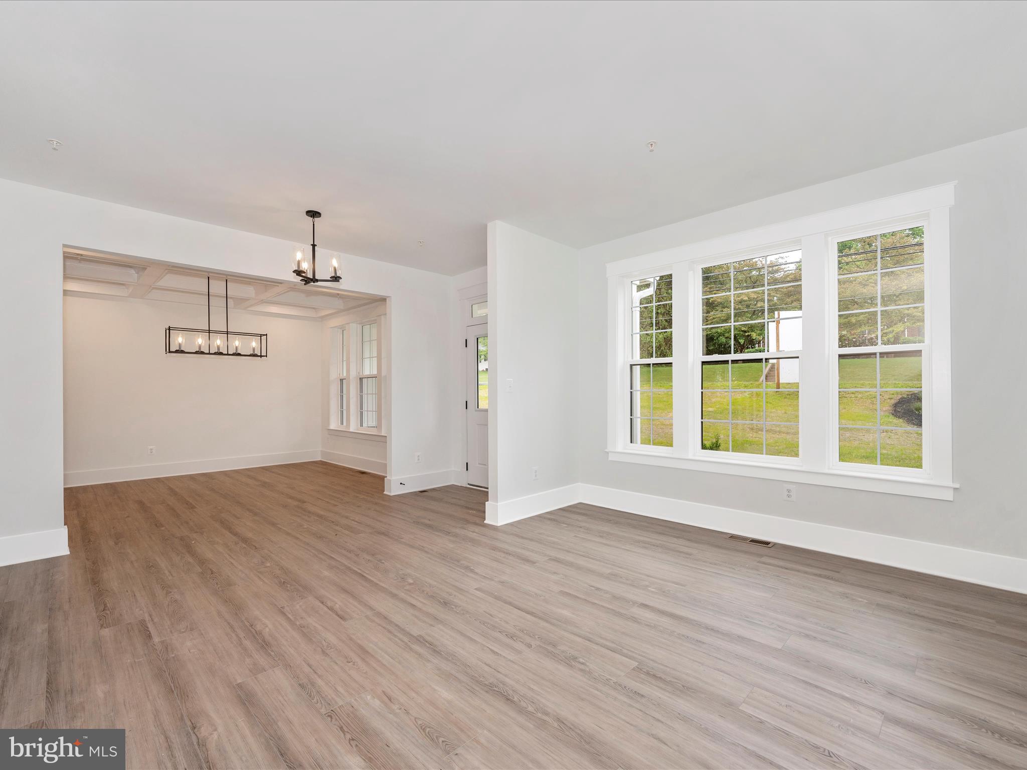 7030 Ridge Road Frederick, MD 21702 - Photo 8 of 72 Living Room