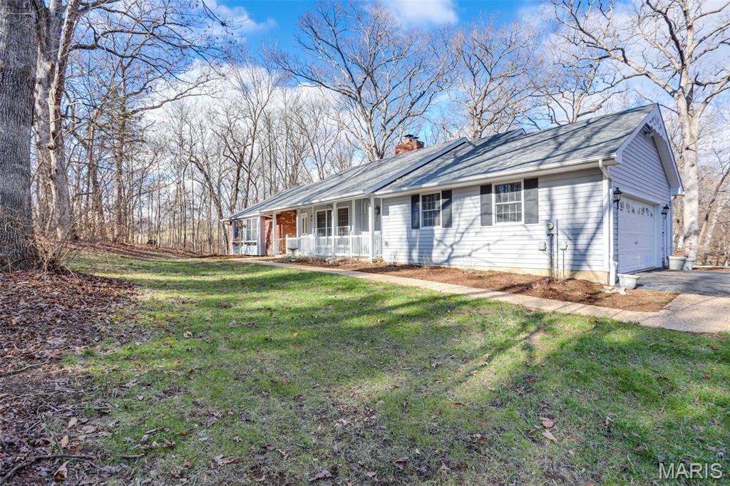 121 Tanglewood Road Union, MO 63084 - Photo 3 of 38