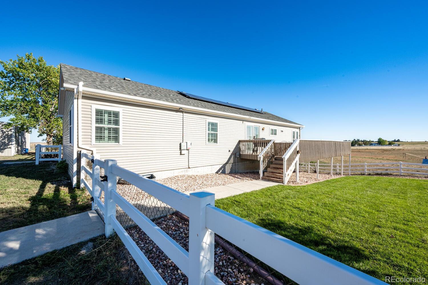 5733 Kiowa-Bennett Road Bennett, CO 80102 - Photo 29 of 35