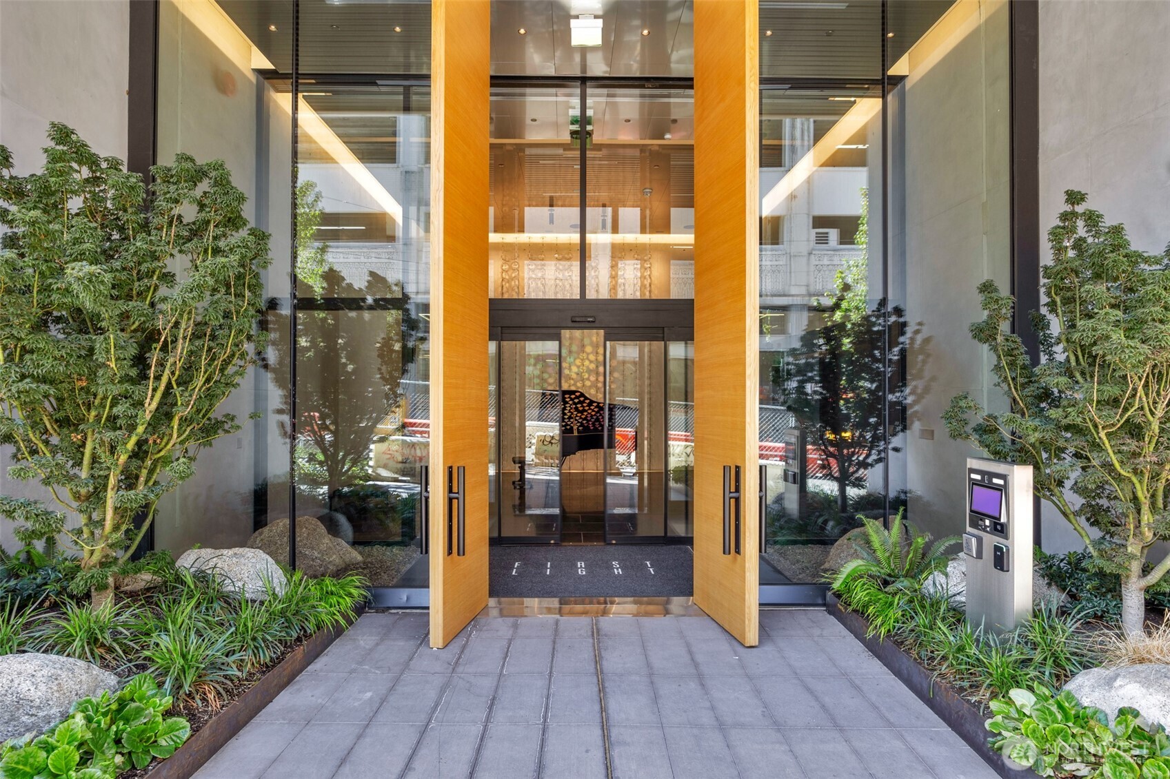 300 Virginia Street, Unit 4111 Seattle, WA 98101 - Photo 2 of 40