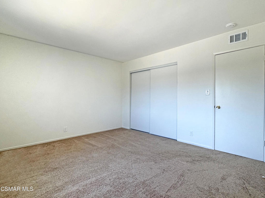 2401 El Portal Way Oxnard, CA 93035 - Photo 24 of 41