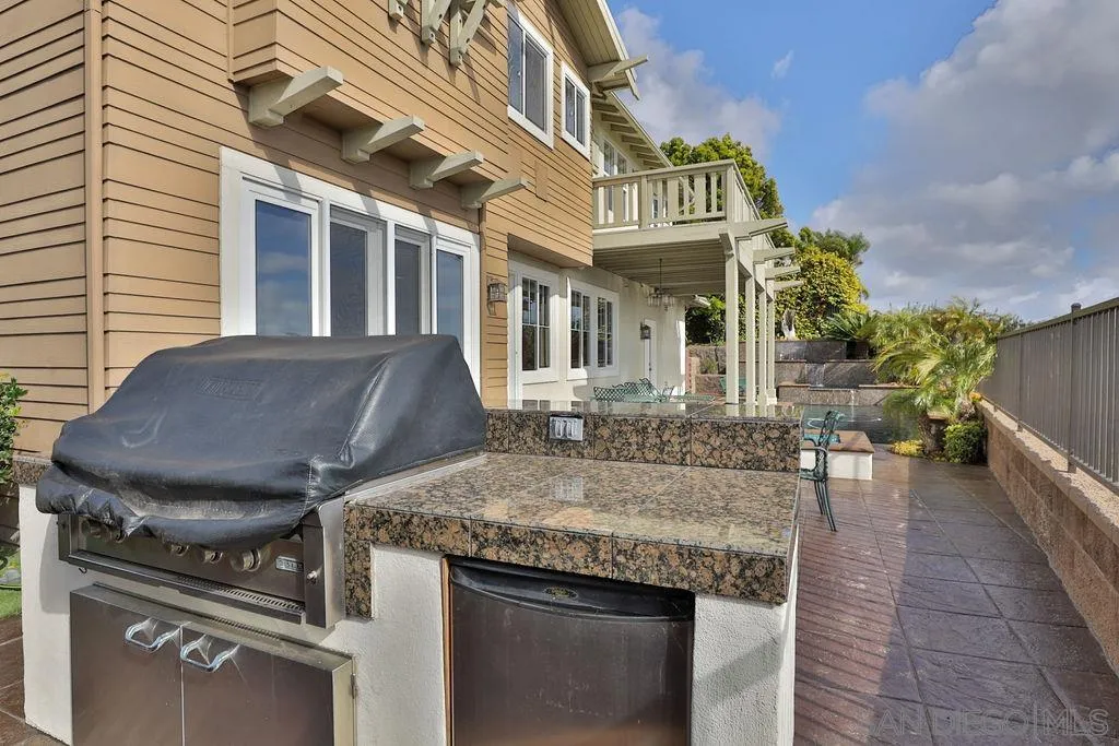 1375 Ravean Court Encinitas, CA 92024 - Photo 38 of 73 a view of an house with entrance gate