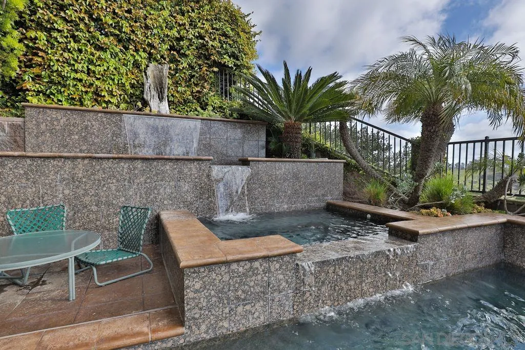 1375 Ravean Court Encinitas, CA 92024 - Photo 44 of 73