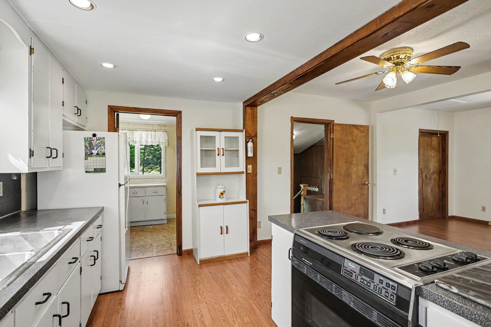 2605 25th Street Bay City, MI 48708 - Photo 8 of 28