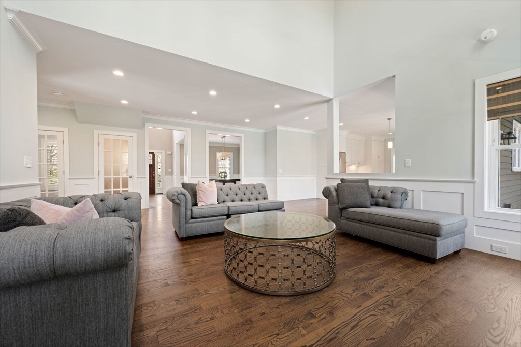 12 Pelham Road Weston, MA 02493 - Photo 14 of 34