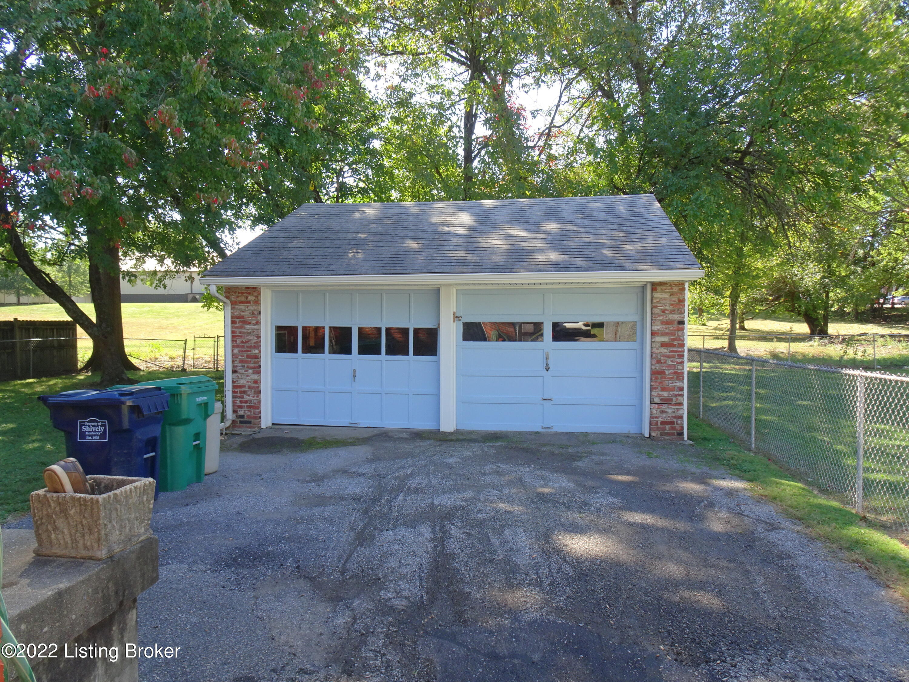1828 Heaton Road Louisville, KY 40216 - Photo 16 of 17 DSC05089