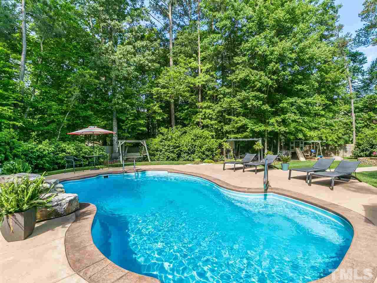 3528 Layton Ridge Drive Apex, NC 27539 - Photo 3 of 27 Gallery Image 3