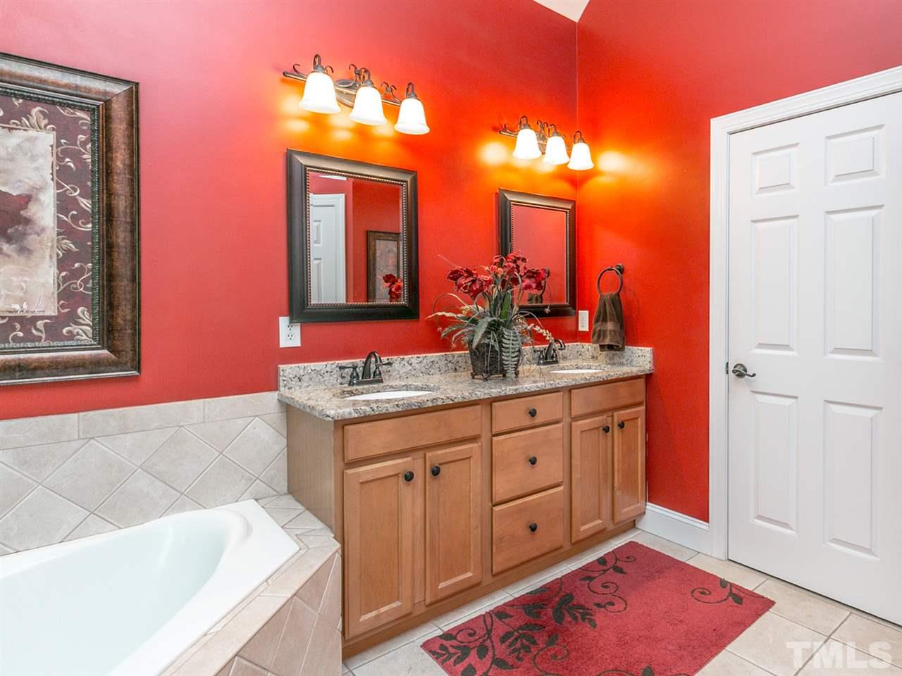 3528 Layton Ridge Drive Apex, NC 27539 - Photo 21 of 27 Gallery Image 21
