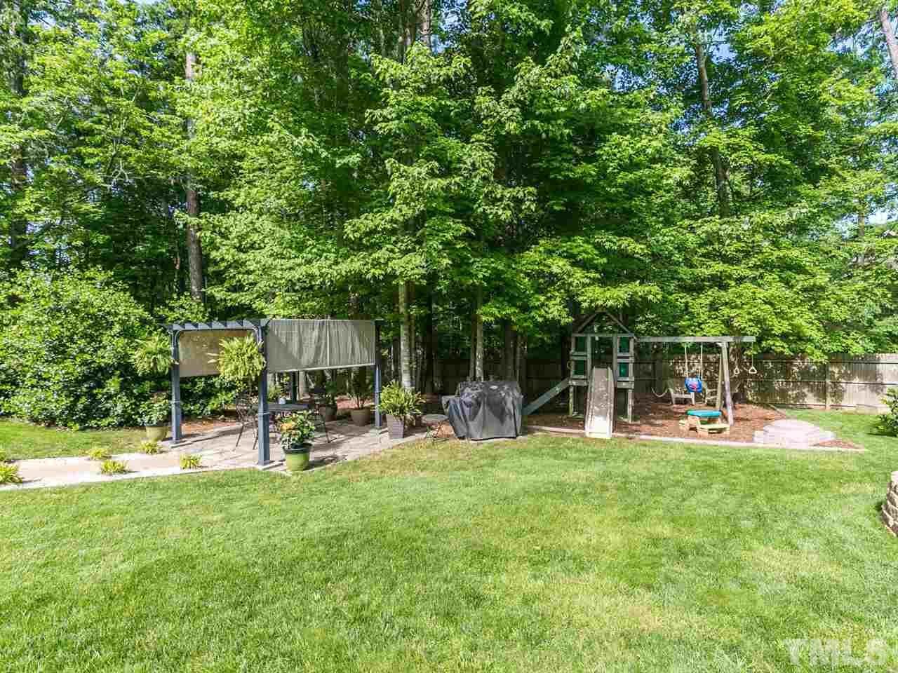 3528 Layton Ridge Drive Apex, NC 27539 - Photo 6 of 27 Gallery Image 6