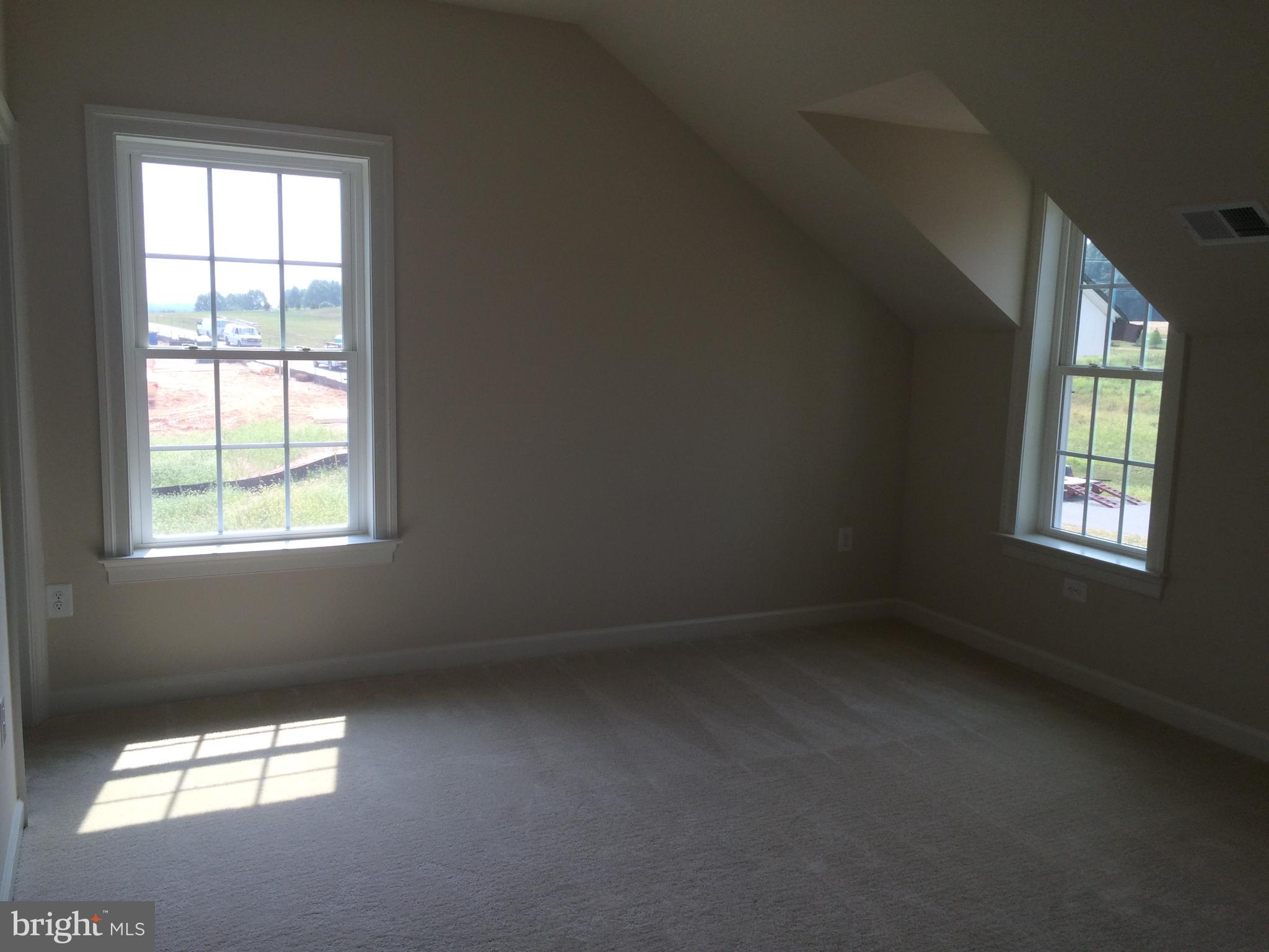 515 Parkland Road Eldersburg, MD 21784 - Photo 14 of 18 an empty room with a window