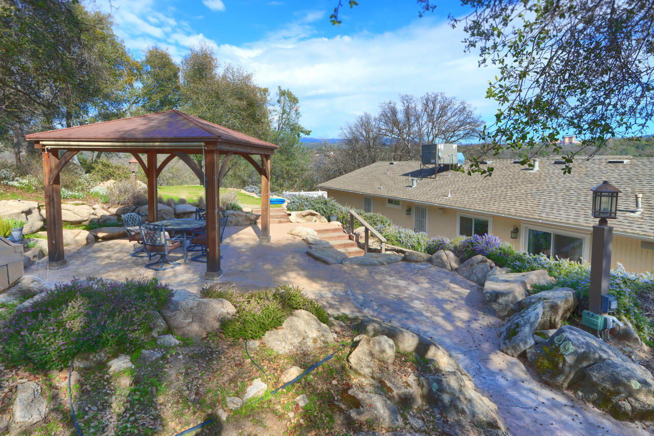 44755 Savage Road Coarsegold, CA 93614 - Photo 7 of 68 3-patio-view