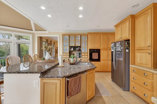 $539,900 | 9196 Shade Tree Circle, Galesburg, MI 49053