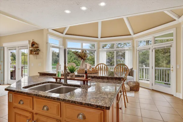 $539,900 | 9196 Shade Tree Circle, Galesburg, MI 49053