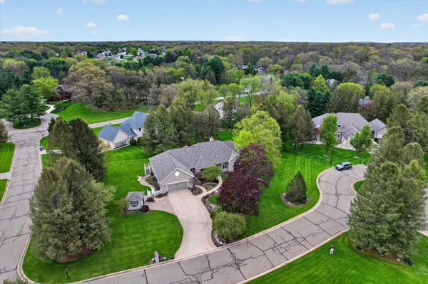 $539,900 | 9196 Shade Tree Circle, Galesburg, MI 49053