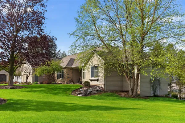 $539,900 | 9196 Shade Tree Circle, Galesburg, MI 49053