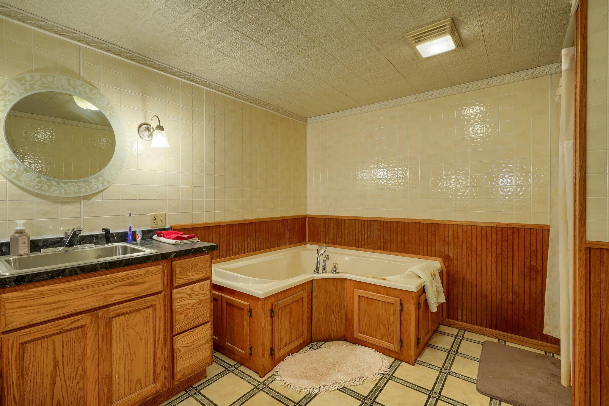 531 Cox Road Chillicothe, OH 45601 - Photo 38 of 70 531 Cox Rd (58)