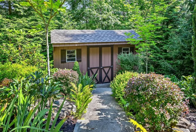 $659,000 | 61 West Corbett Road, Montgomery, NY 12549