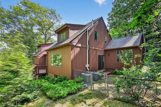 $659,000 | 61 West Corbett Road, Montgomery, NY 12549