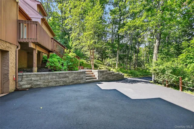 $659,000 | 61 West Corbett Road, Montgomery, NY 12549