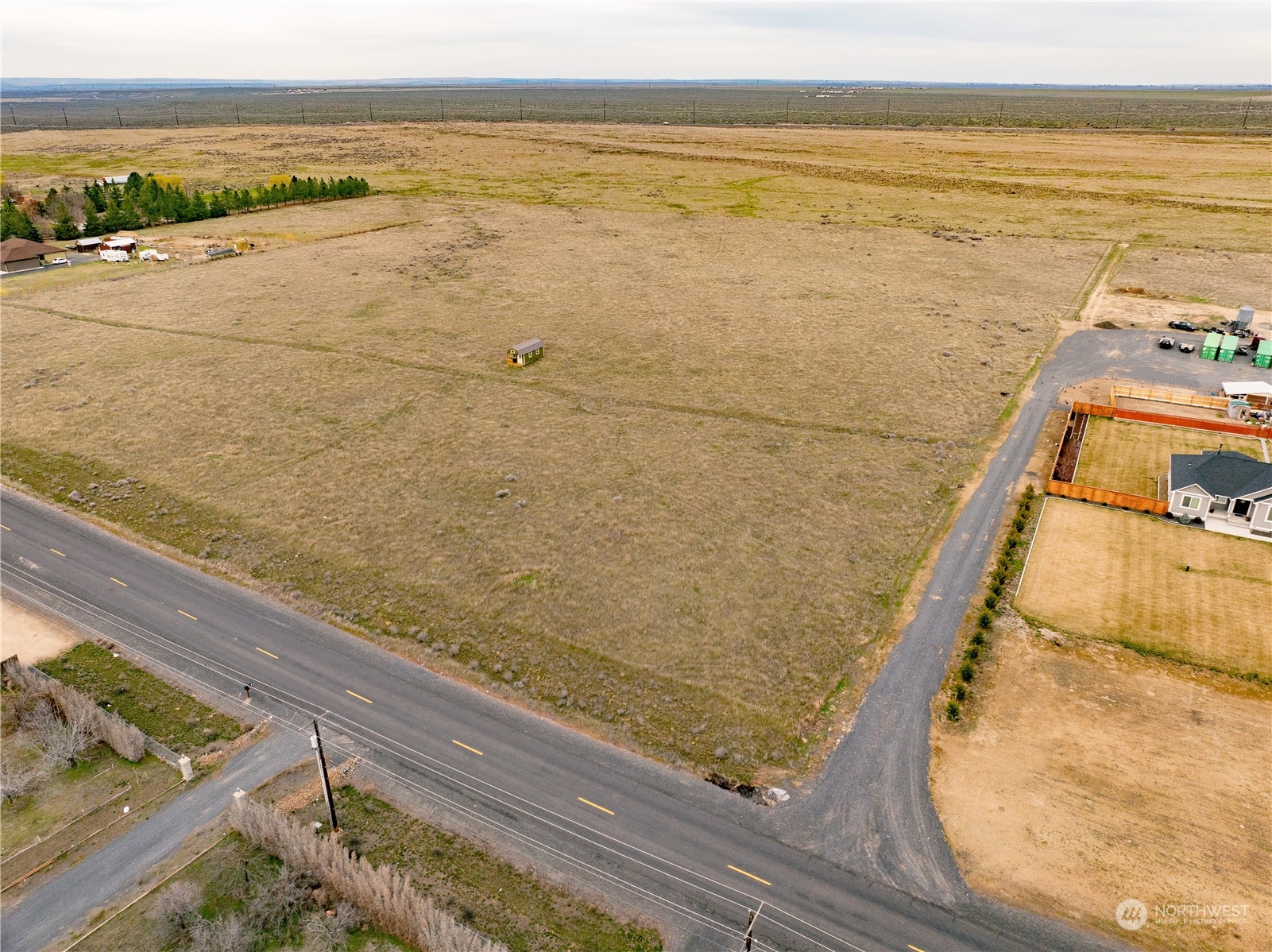 9307 Neppel Road Northeast Moses Lake, WA 98837 - Photo 4 of 12 Gallery Image 4
