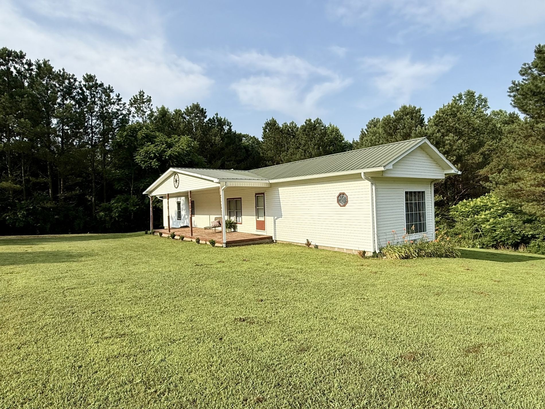 178 Reeves Road Hohenwald, TN 38462 - Photo 2 of 13 Gallery Image 2