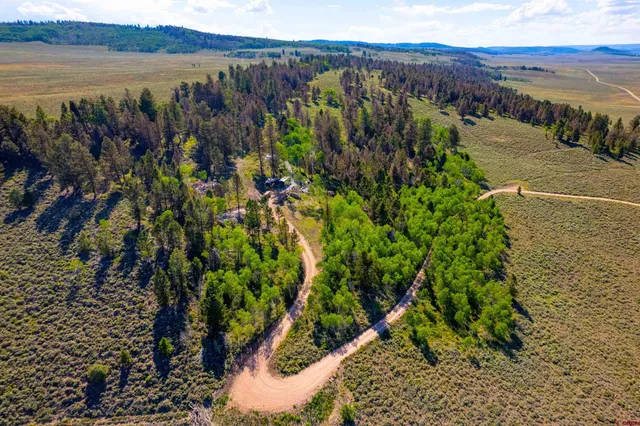 a view of an outdoor space