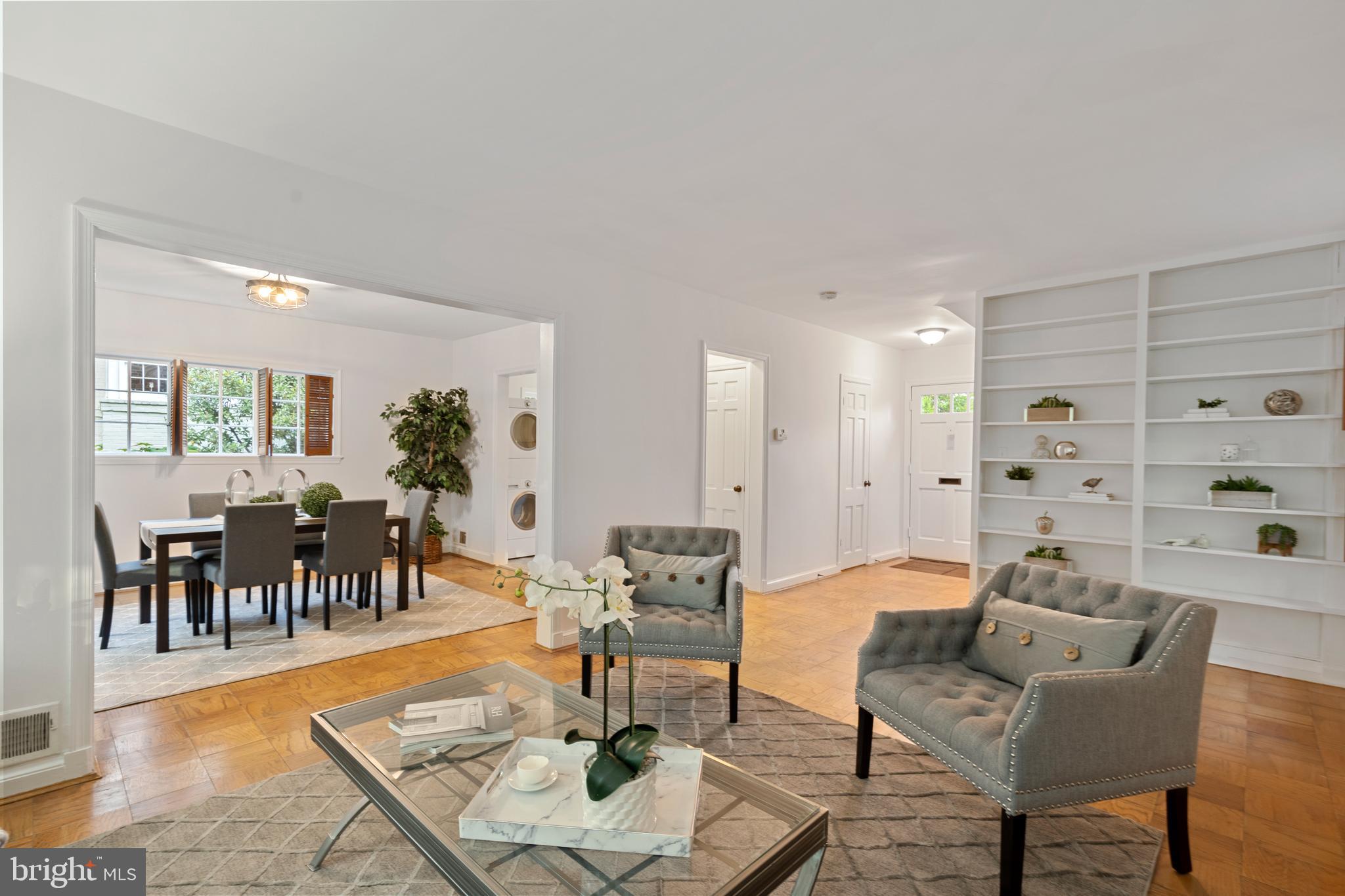 1650 Foxhall Road Northwest Washington, DC 20007 - Photo 15 of 34 Family Room