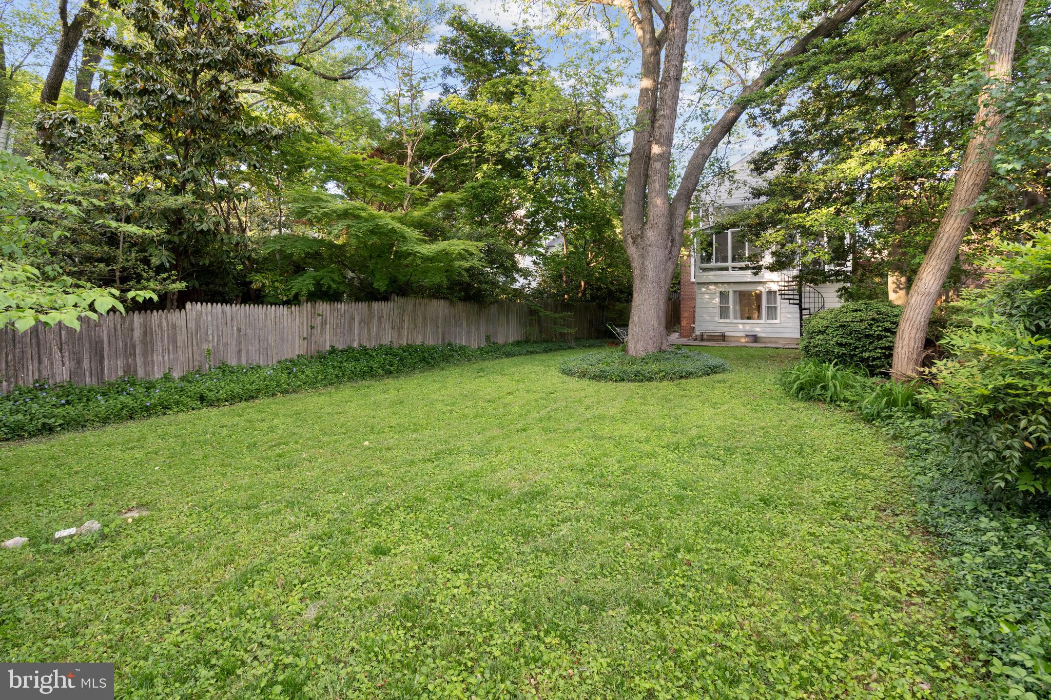 1650 Foxhall Road Northwest Washington, DC 20007 - Photo 8 of 34 Backyard; huge level and fenced