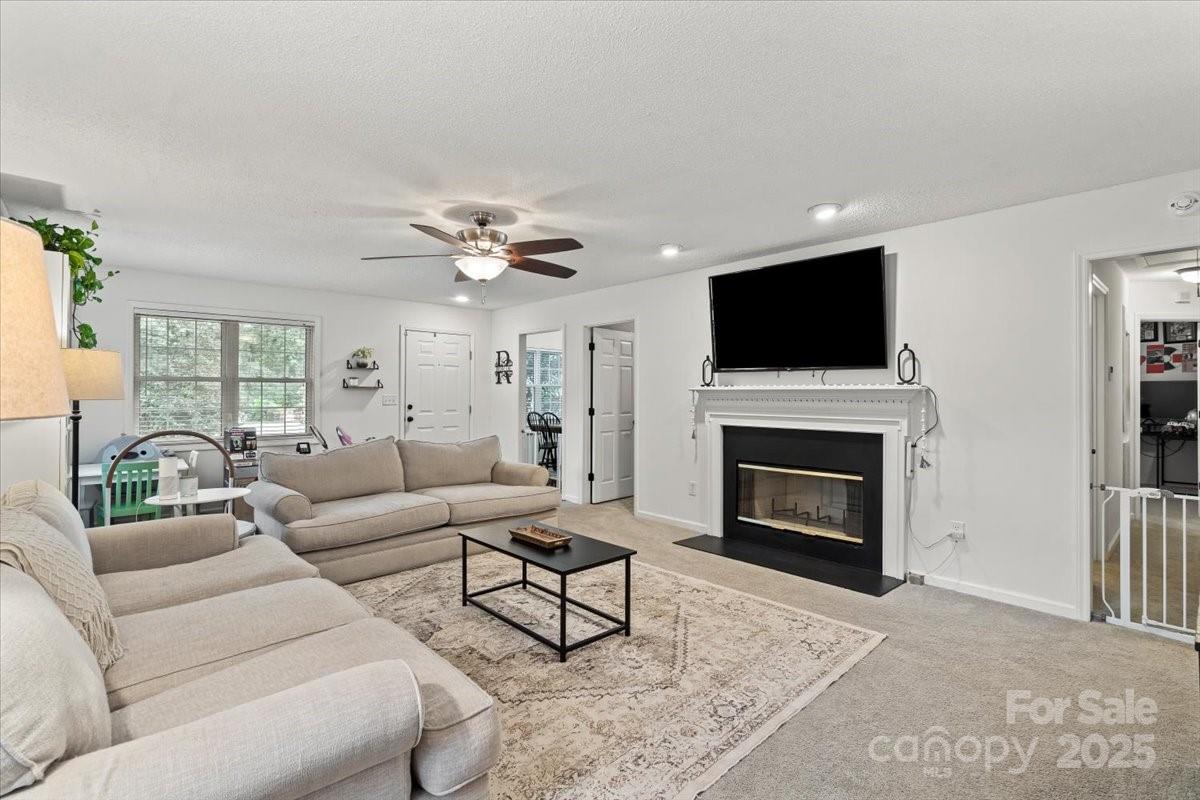 124 Roberts Avenue York, SC 29745 - Photo 7 of 31