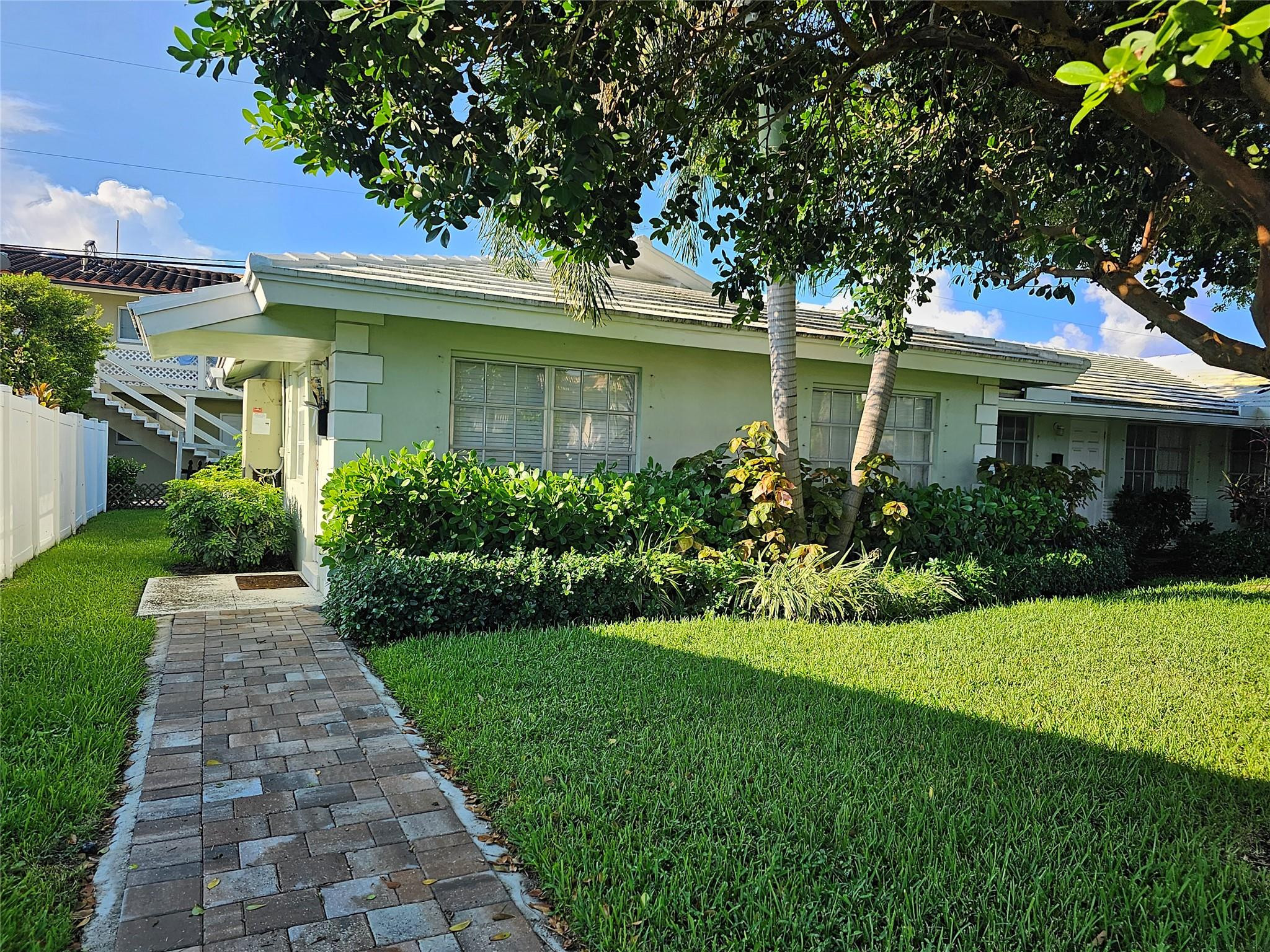 2120 Northeast 41st Street, Unit D Lighthouse Point, FL 33064 - Photo 16 of 22 Photo 21