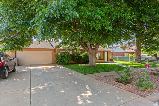331 South 300 West St. George, UT 84770 - Photo 1 of 29