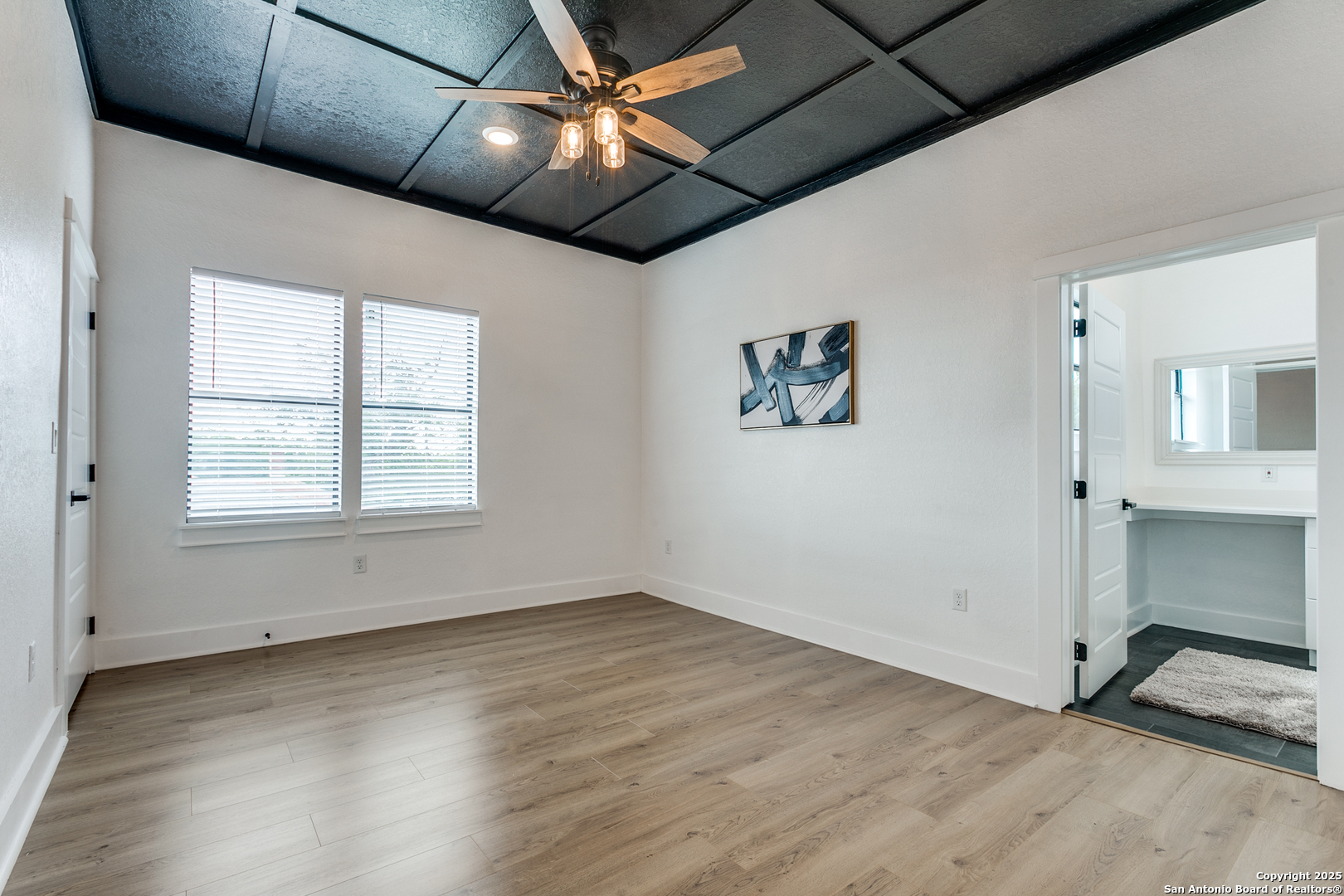 505 Rigsby Avenue San Antonio, TX 78210 - Photo 25 of 29 a view of an empty room with a window