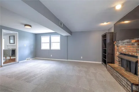 $450,000 | 6733 Rockhill Road, Kansas City, MO 64131