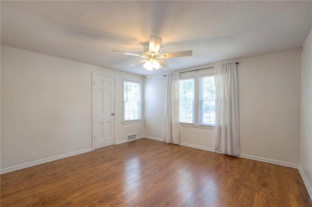 6733 Rockhill Road Kansas City, MO 64131 - Photo 24 of 43