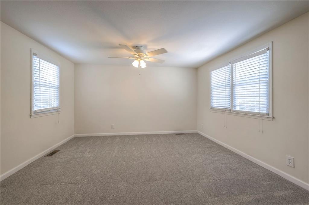 6733 Rockhill Road Kansas City, MO 64131 - Photo 29 of 43