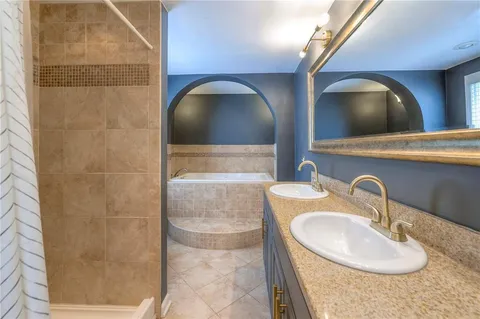 $450,000 | 6733 Rockhill Road, Kansas City, MO 64131