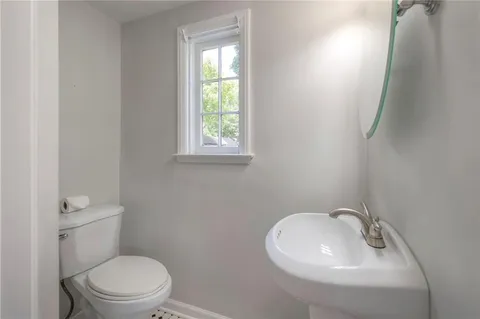 $450,000 | 6733 Rockhill Road, Kansas City, MO 64131