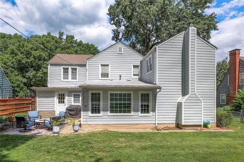 $450,000 | 6733 Rockhill Road, Kansas City, MO 64131