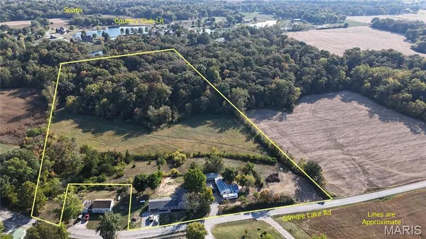 $825,000 | 1053 Gilmore Lake Road, Waterloo, IL 62298