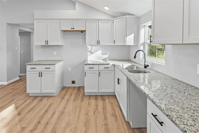 $825,000 | 1053 Gilmore Lake Road, Waterloo, IL 62298